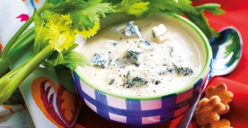 Romige selderijsoep met gorgonzola kaas